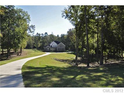1323 Rosehill Drive sold home in Oak Grove Farm, Waxhaw, NC