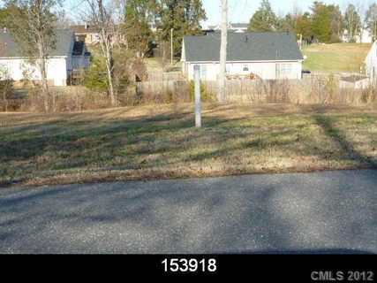 1115 Laurel Woods Drive sold home in Laurel Woods, Gastonia, NC
