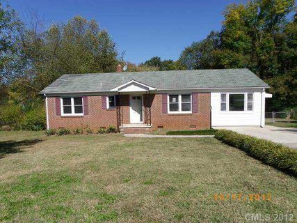 2112 Rosewood Drive