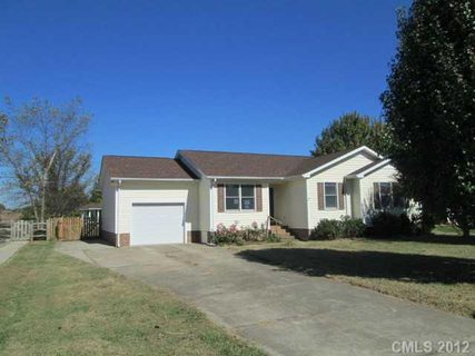 3626 Sw Farm Lake Drive sold home in Parkview, Concord, NC