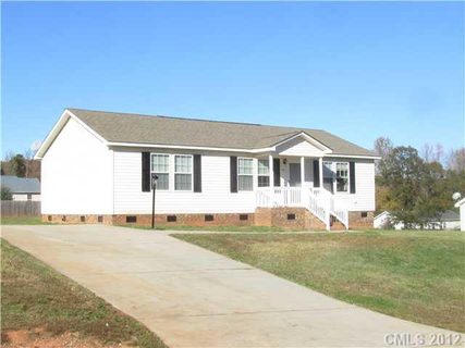 3005 Drake Drive