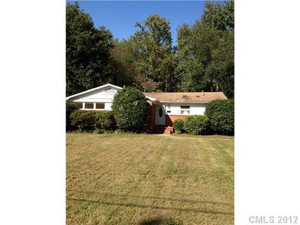 3035 Dunlavin Way sold home in Country Club, Charlotte, NC