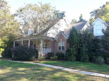 714 Bridgewater Drive
