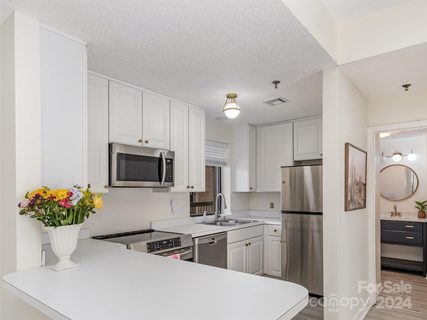 211 Heritage Boulevard 408 sold home in Kensington Place, Fort Mill, SC