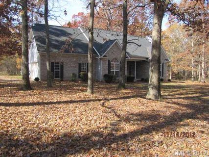 1008 White Oaks Circle