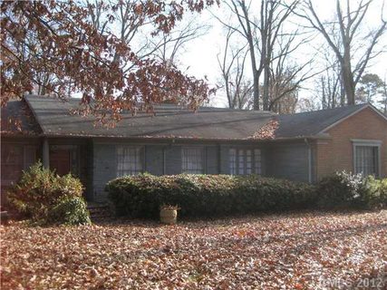 2516 Cloister Drive sold home in Cloisters, Charlotte, NC