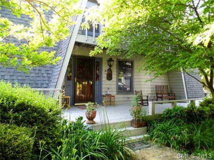7849 Tradewinds Drive sold home in Moonlight Bay, Sherrills Ford, NC