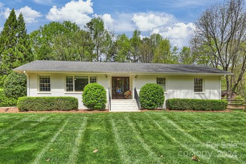 408 Hillandale Drive sold home in Sardis Terrace, Charlotte, NC