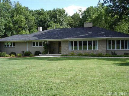 2422 Cloister Drive