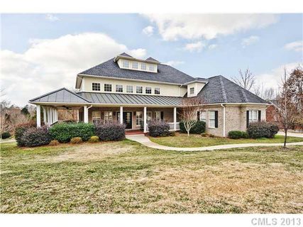 7085 Harbor Court