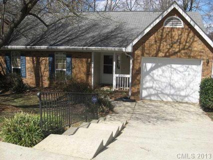 2813 Dellinger Drive