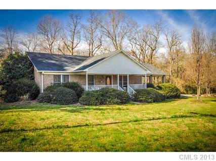4915 Griffith Road sold home in Nelson Heights, Monroe, NC