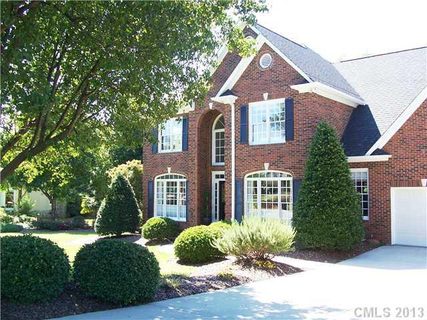 100 Topsail Place