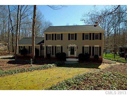 10411 Stonemede Lane sold home in Providence Ridge, Matthews, NC