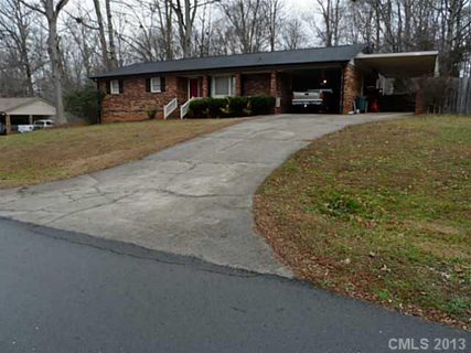 140 Greendale Drive