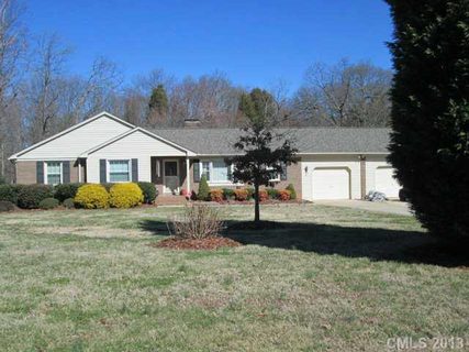 36 Old Farm Road sold home in Hidden Hut Farms, Salisbury, NC