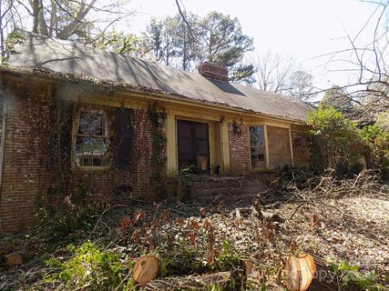 2601 Pinewood Road sold home in Armstrong Park, Gastonia, NC