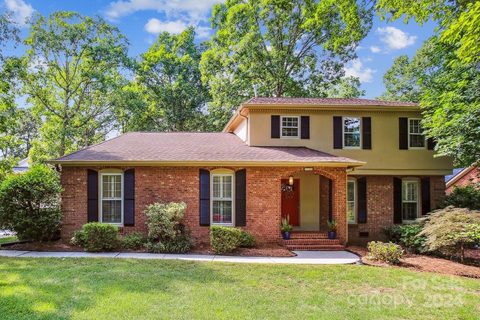 1128 Crestbrook Drive