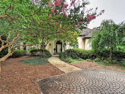 2557 Morrocroft Lane sold home in Village Of Morrocroft, Charlotte, NC
