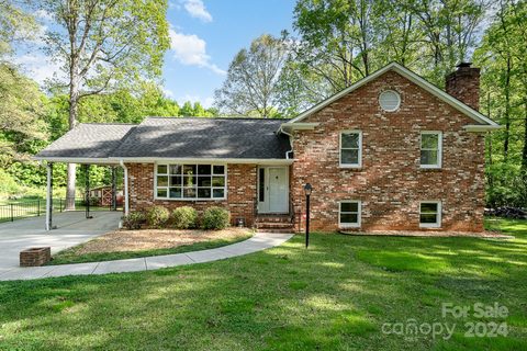 1148 Cedarwood Lane sold home in Cedarwood, Charlotte, NC