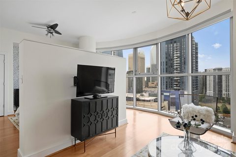 333 W Trade Street 1110