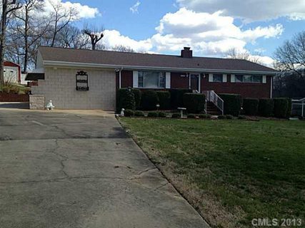 1133 Regehr Avenue