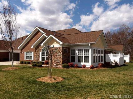2407 Clarks Wynd Road sold townhome in St Andrews, Matthews, NC