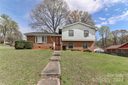 6762 Glenmoor Drive sold home in Charlotte, SC