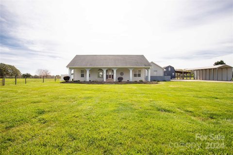 1672 Stony Fork Road sold home in Mallard Lakes, York, SC