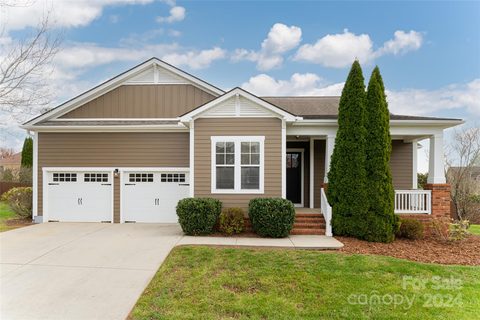 167 Hollabrook Parkway sold home in Hollabrook Farm, Mills River, NC