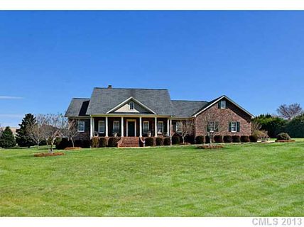 1048 Nickalaus Drive