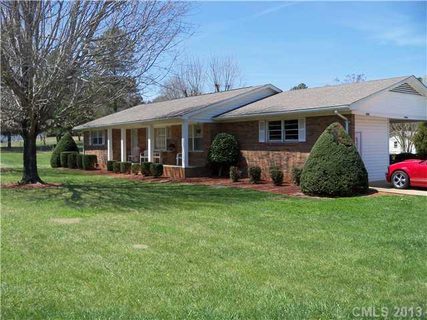 44009 Woodhurst Road sold home in Highland Acres, New London, NC