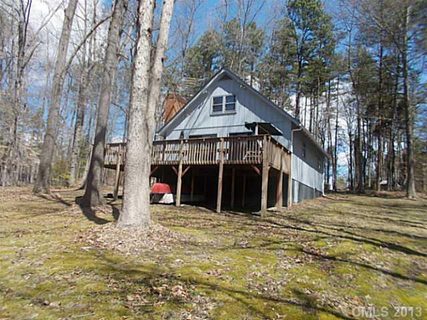 220 Knollwood Drive