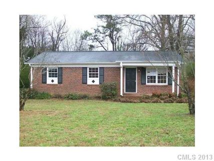914 Iris Drive