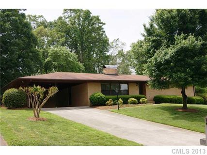 6649 Pawnee Drive