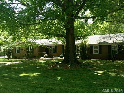 1102 Oak Hill Drive sold home in Southwood Estates, Monroe, NC