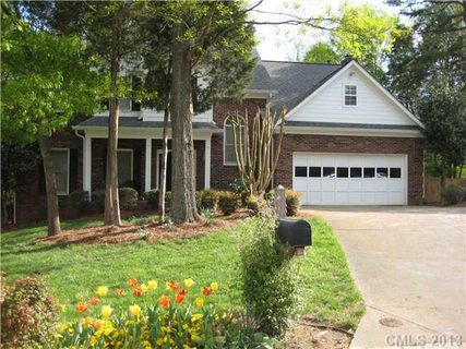2740 Travelers Court
