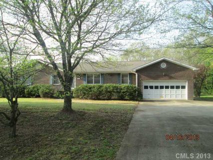 8429 Wonderwood Lane sold home in Rocky River Acres, Harrisburg, NC