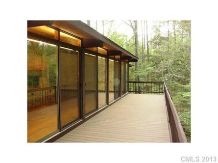 113 Forest Cliff Court
