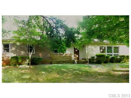 1523 Pine Tree Drive sold home in Providence Pines, Charlotte, NC