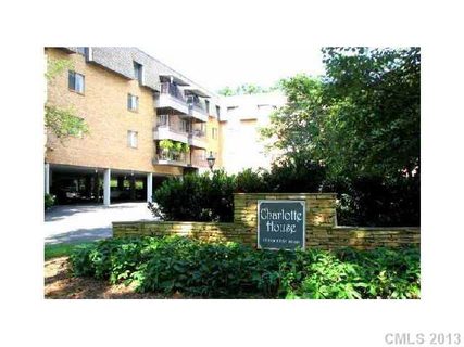 1323 Queens Road 427