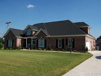 2544 Gateway Lane