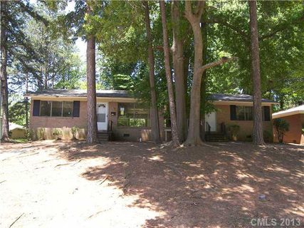 3137 Erskine Drive sold multi-family property in Shamrock Terrace, Charlotte, NC
