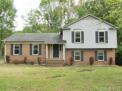 3111 Devonshire Drive
