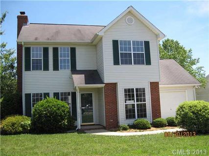 1002 Ridgefield Circle