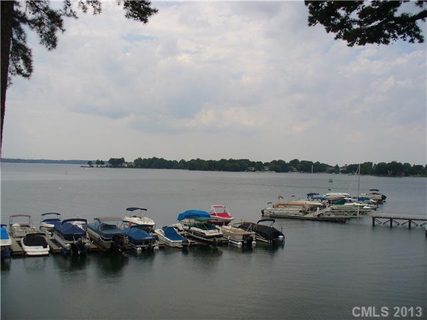 20407 Harborgate Court 404