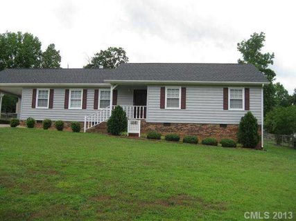 1310 Creekview Drive sold home in Laurel Woods, Gastonia, NC