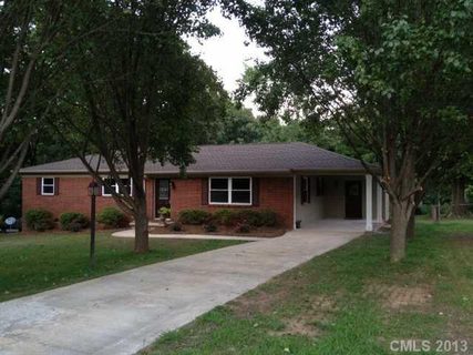 338 Fieldstone Road sold home in White Oak, Mooresville, NC