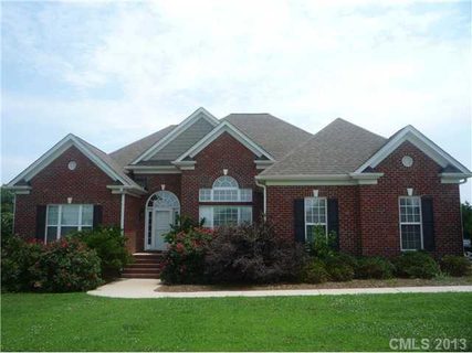 133 Howard Pond Loop