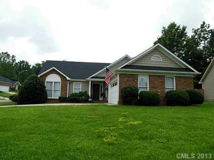3013 Foxborough Court sold home in Riverwood, Gastonia, NC
